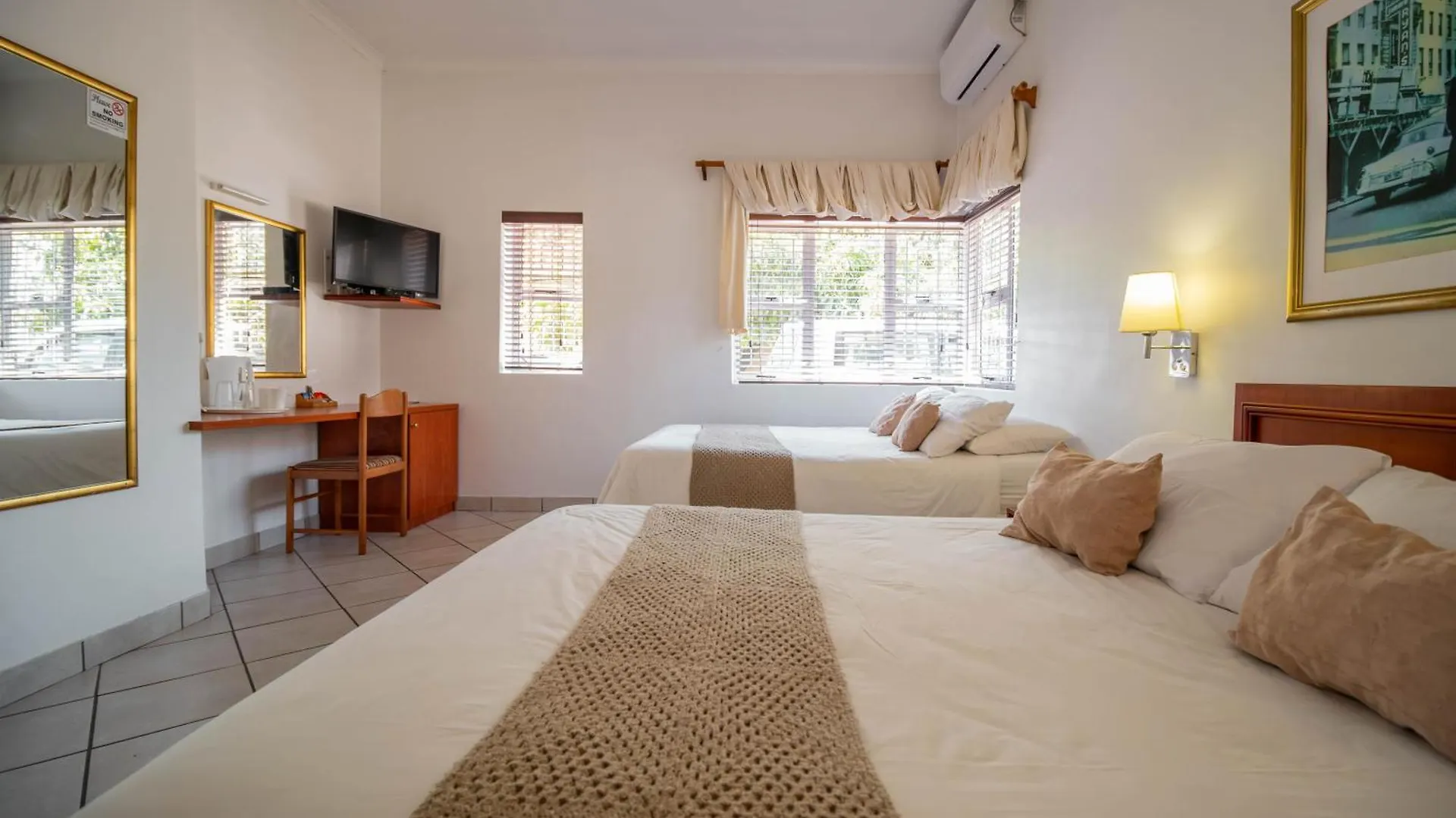 Broadway Boston Hotel Cape Town