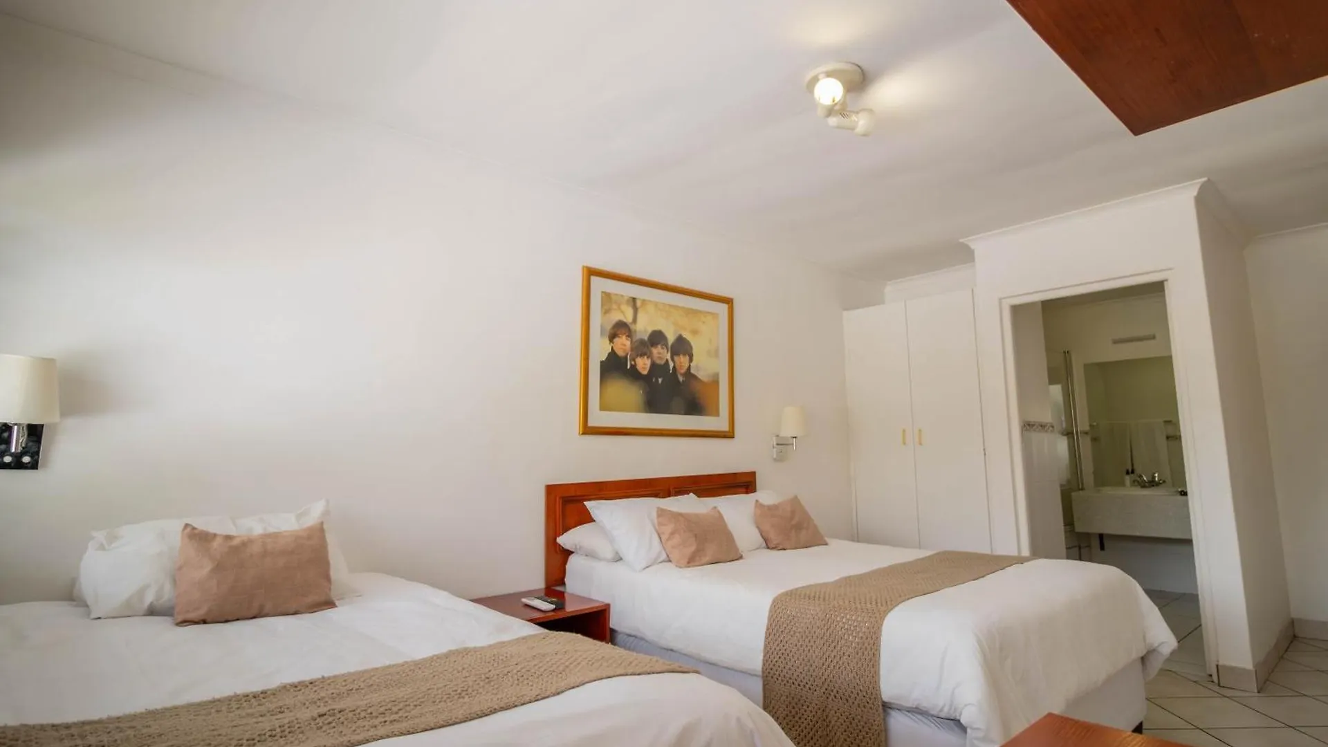 Broadway Boston Hotel Cape Town South Africa