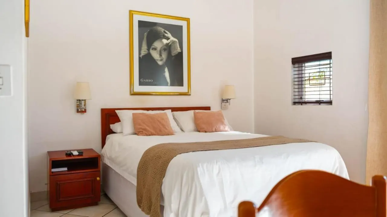 Broadway Boston Hotel Cape Town 0*,